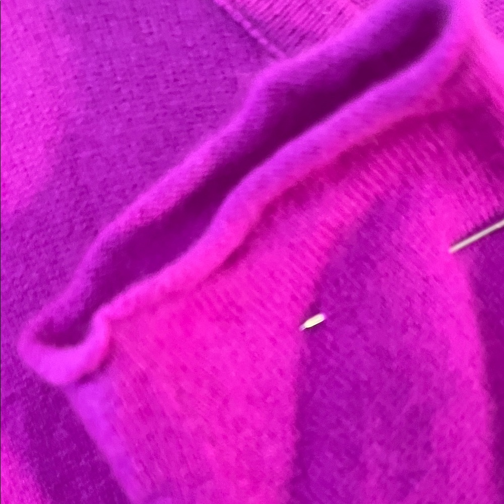 J. Crew Cashmere Hot Pink Long Sleeve Sweater Size X-Large Barbie Pink - Picture 3 of 5